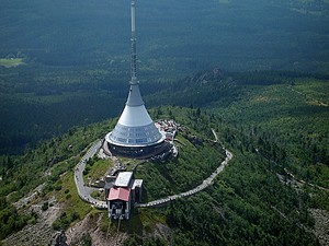 V Jizerkch a na Jetdu lyovn zdra o pt procent