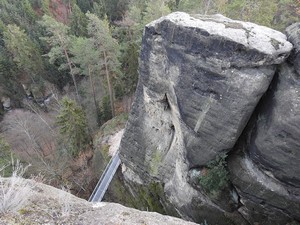 Zcenina hradu Falkentejn