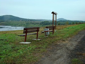 Naun stezka Jezero Milada